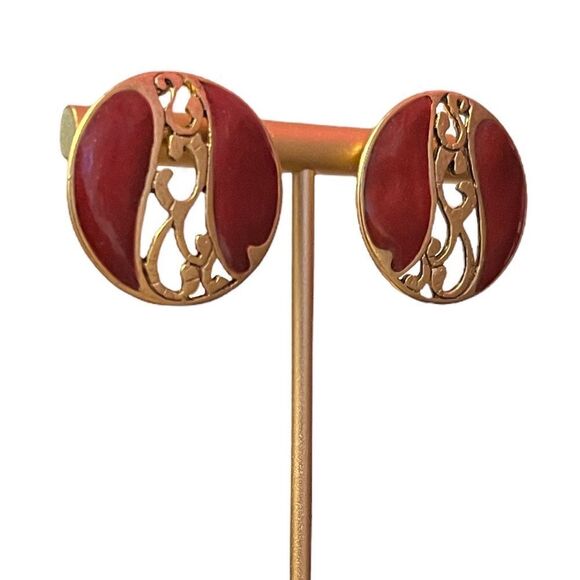 🤯5/$20🤯 Gold And Red Round Stud Earrings - Picture 2 of 4